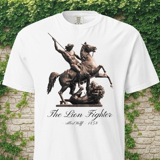 The Lion Fighter - T-Shirt